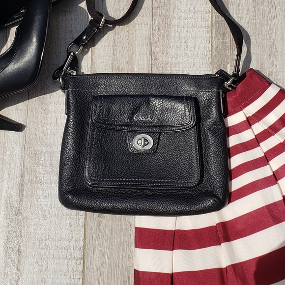 Coach Handbags - NWOT Coach Crossbody Bag Satchel Pebbled Leather Turn Lock Black